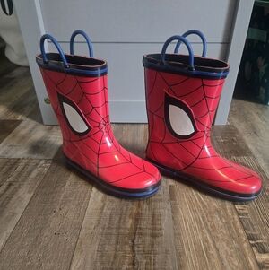 Marvel Black and Pink Footwear